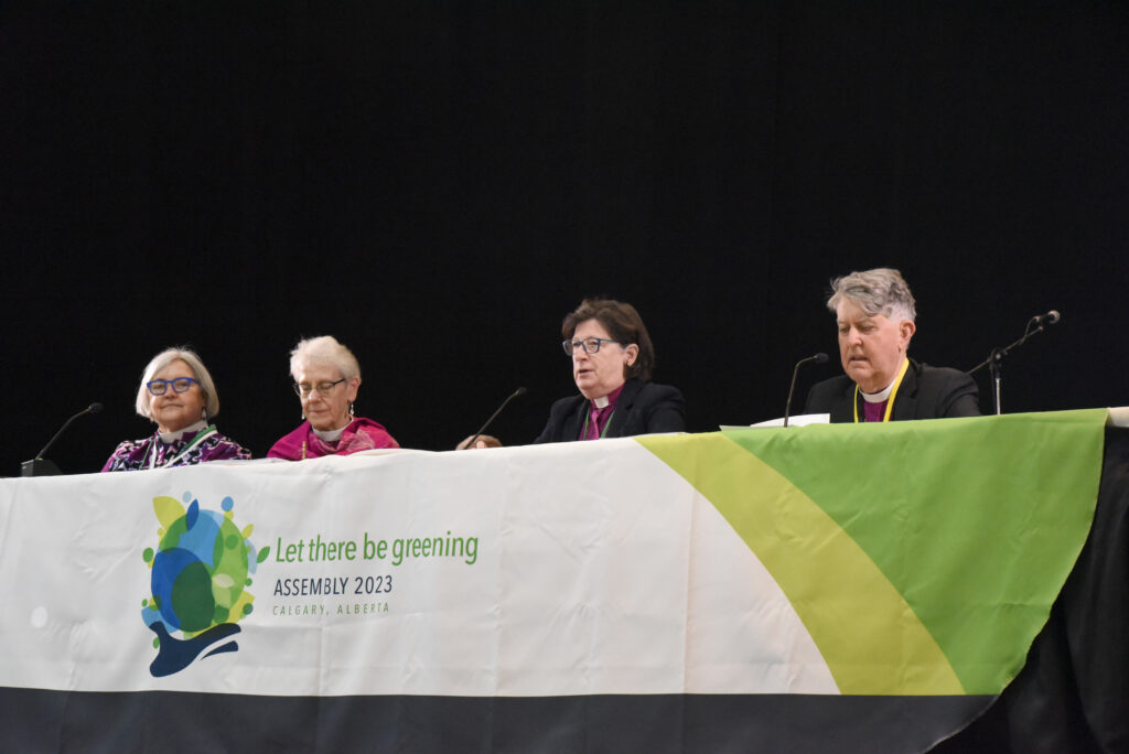 edit-4 leaders on stage